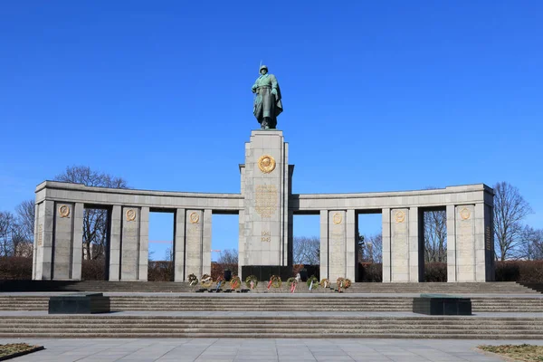 Радянський Меморіал Берліні Німеччині — стокове фото