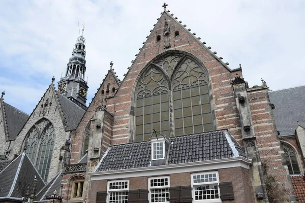 阿姆斯特丹的Oude Kerk — 图库照片