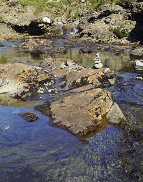 Foot Black Cuillins Glenbrittle Fairy Pools Beautifully Crystal Clear Blue — Stock Photo, Image