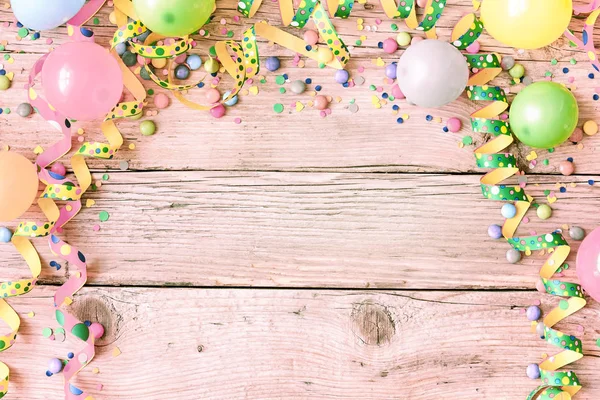 Fotokopi Alanının Etrafında Flama Balon Konfeti Şekerlemelerden Oluşan Pembe Renkli — Stok fotoğraf