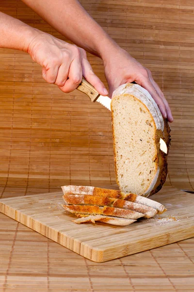 Pão Tradicional Acabado Assar — Fotografia de Stock