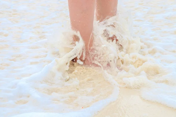 Com Pés Nus Praia — Fotografia de Stock