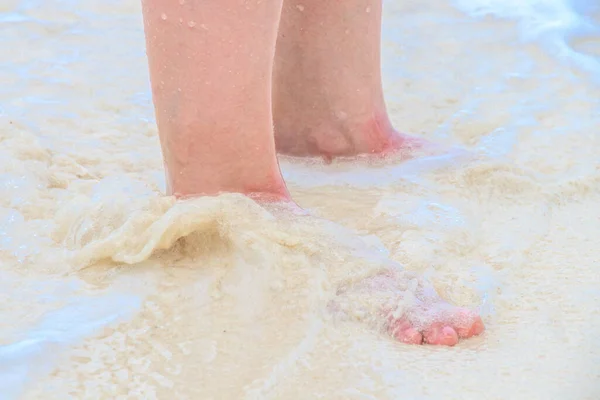 Avec Pieds Nus Sur Plage — Photo