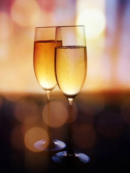 Due Bicchieri Champagne Festeggiare Sfondo Bokeh Festivo Nuovo Anno Congratulazioni — Foto Stock