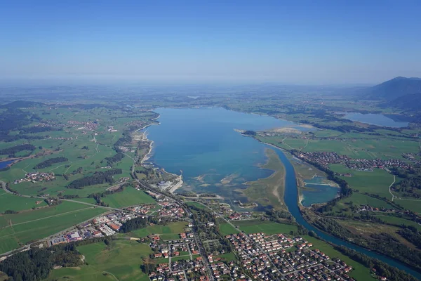 Luftaufnahme Vom Tragschrauber Der Allgäuer Landschaft Mit Städten Dörfern Seen — Stockfoto