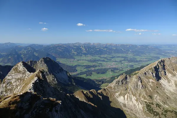 Uitzicht Vanaf Nebelhorn Naar Hoge Naburige Bergen Van Allgu Oostenrijkse — Stockfoto