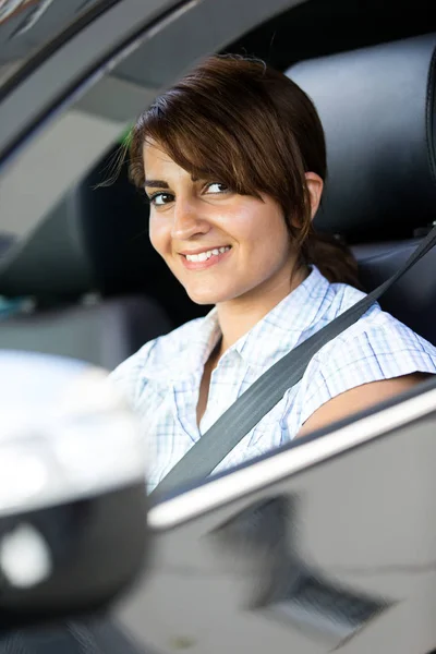 Menina Carro — Fotografia de Stock