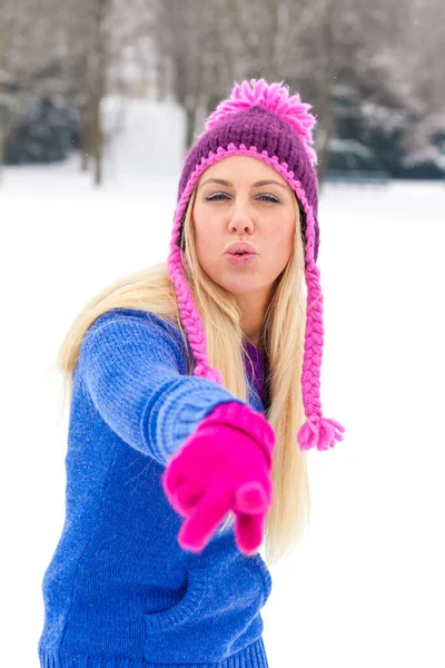 Girl Park Winter — Stock Photo, Image