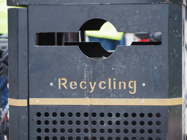 Mülleimer Für Mülltrennung Und Recycling — Stockfoto