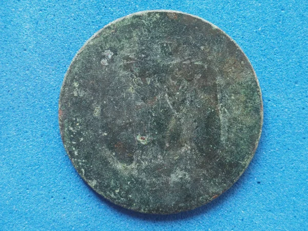 Αρχαίο Σκουριασμένο Νόμισμα Που Βρέθηκε Κάτω Από Νερό Στη Θάλασσα — Φωτογραφία Αρχείου