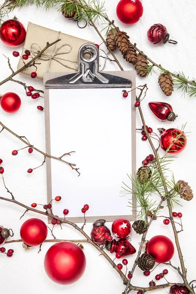 Cartão Saudação Fundo Madeira Branca Natal Com Decoração Natal — Fotografia de Stock