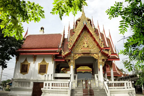 Архитектурный Вид Буддистского Искушения Плавучем Рынке Дамноен Садуак Бангкоком Таиланд — стоковое фото