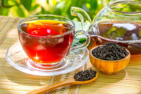 Черный Чай Природе — стоковое фото