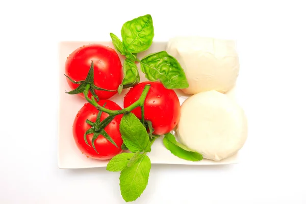 Mozzarella Mit Tomate Und Basilikum — Stockfoto