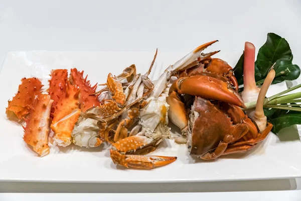 Variété Crabe Vapeur Dans Plat Blanc — Photo