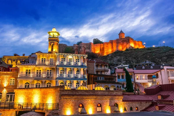 Günbatımından Sonra Gürcistan Eski Tiflis Kentinin Manzarası — Stok fotoğraf