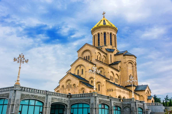 Sameba Santísima Trinidad Catedral Tiflis Georgia — Foto de Stock
