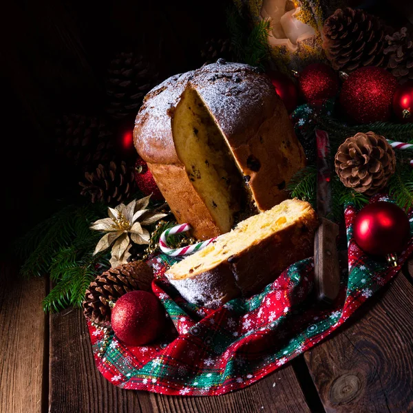 Uma Deliciosa Mãe Italiana Genuína Panettone Natal — Fotografia de Stock