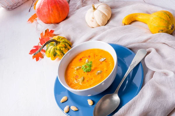 Gesunde Kürbissuppe Mit Ingwer Karotten Und Kokosmilch — Stockfoto