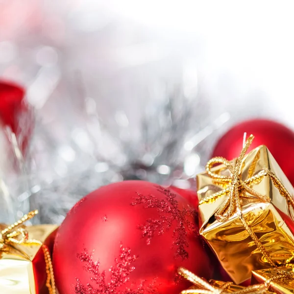 Buon Natale Capodanno Regali Scatole Oro Palline Natale Rosse Nell — Foto Stock