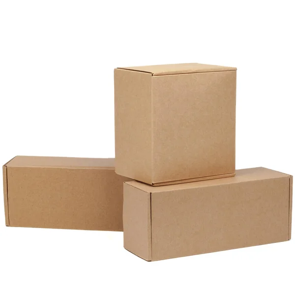 Lepenkové Krabice Zboží Bílém Pozadí Jiná Velikost Izolováno Bílém Pozadí — Stock fotografie