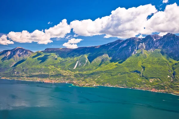 Lago Garda Altas Falésias Montanha Acima Vista Malcesine Paisagens Itália — Fotografia de Stock