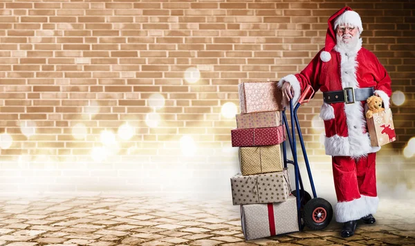 Santa Claus Con Regalos Carro Entrega Tema Postal Con Iluminación — Foto de Stock