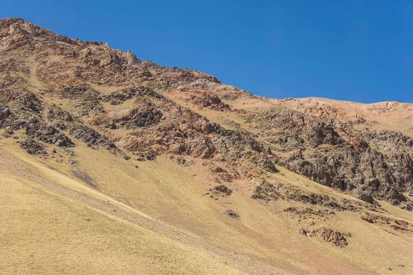 Montanha Andes Chilenos Com Encostas Cobertas Areia Erosiva — Fotografia de Stock