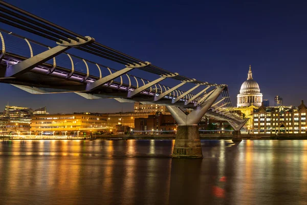 Paul Kathedrale Mit Millennium Bridge Sunset Twilight London — Stockfoto