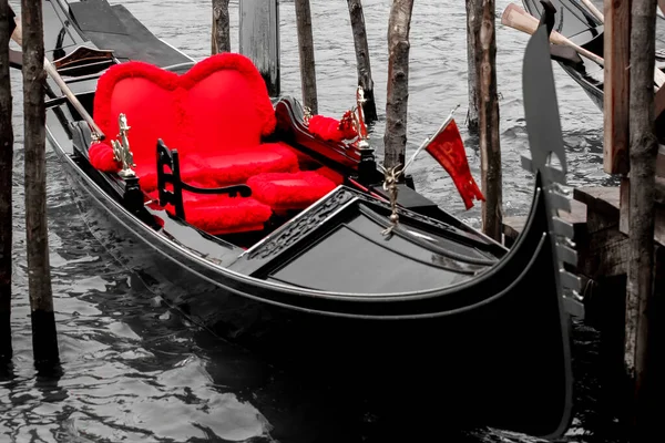 Gondel Auf Dem Wasser Italien — Stockfoto