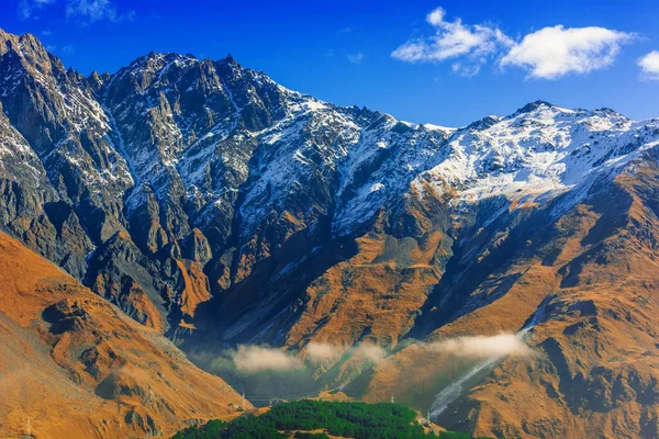 Montanhas Sobre Stepantsminda Anteriormente Kazbegi Província Khevi Geórgia Grande Cáucaso — Fotografia de Stock