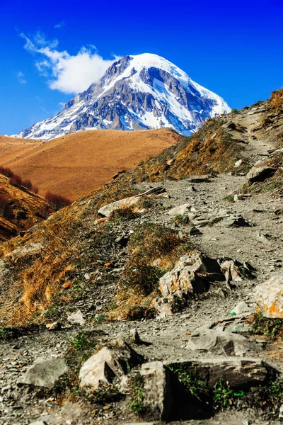 Monte Kazbek Tercer Pico Más Alto Georgia Gran Cáucaso —  Fotos de Stock