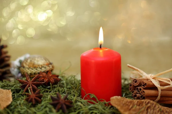 Decoración Navidad Con Vela Roja Diferentes Especias —  Fotos de Stock