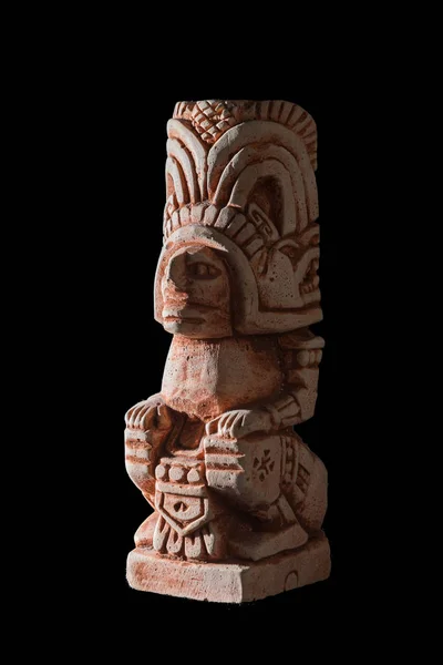 Estatua Maya Aislada Sobre Fondo Negro — Foto de Stock