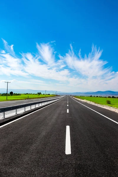 Highway Blue Sky — Stockfoto