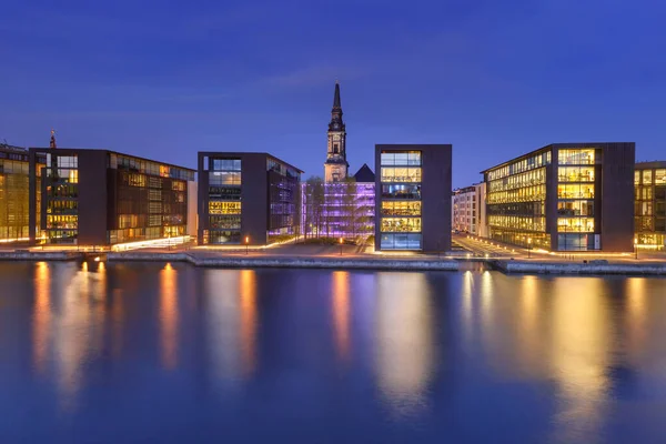 Kilisesi Hıristiyanlar Kirke Waterfront Canal Adlı Gece Kopenhag Sermaye Danimarka — Stok fotoğraf