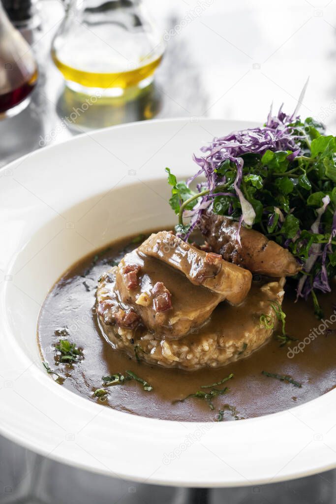 filete de cerdo portugués en salsa de chorizo picante cremosa salsa de