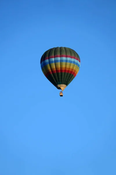 Sıcak Hava Balonu Hava Ulaşımı — Stok fotoğraf