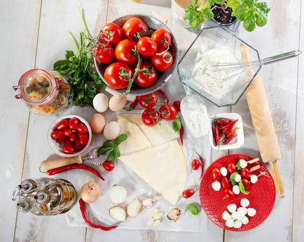 Los Ingredientes Para Preparación Pizza — Foto de Stock