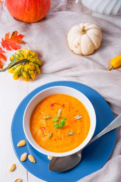 Gesunde Kürbissuppe Mit Ingwer Karotten Und Kokosmilch — Stockfoto