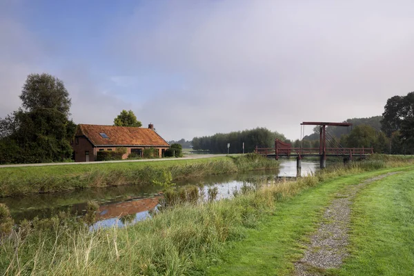 Most Zwodzony Przez Fosę Holenderskiego Miasta Oudeschans Prowincji Groningen — Zdjęcie stockowe