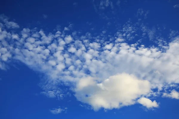 Nuvole Cielo Blu — Foto Stock