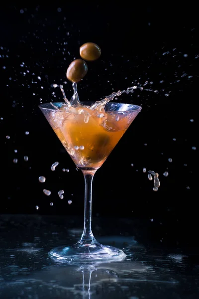 Cocktail Coloré Verre Avec Éclaboussures — Photo