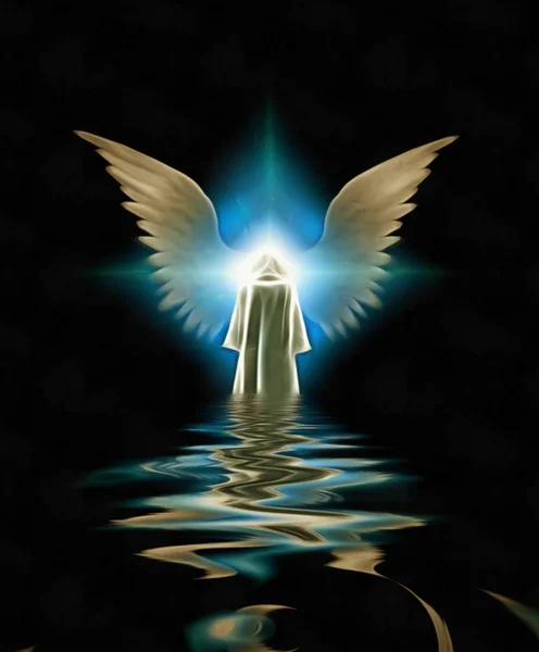 在有翅膀的天使星之前穿着白色斗篷的形象 — 图库照片