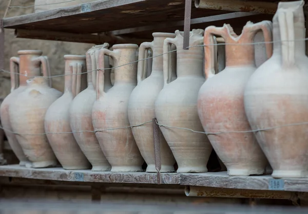 Des Navires Des Pots Une Variété Artefacts Ayant Survécu Éruption — Photo