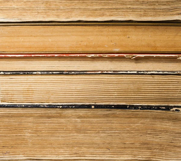 Oude Gehavende Boeken Met Gele Pagina Uit Tijd — Stockfoto