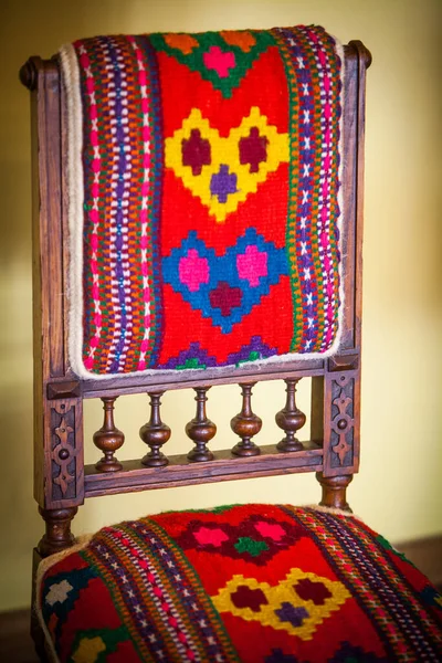 Παλιά Καρέκλα Παραδοσιακά Ρουμανικά Μοτίβα — Φωτογραφία Αρχείου