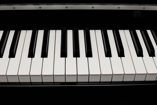 Białe Czarne Klawisze Fortepianu — Zdjęcie stockowe