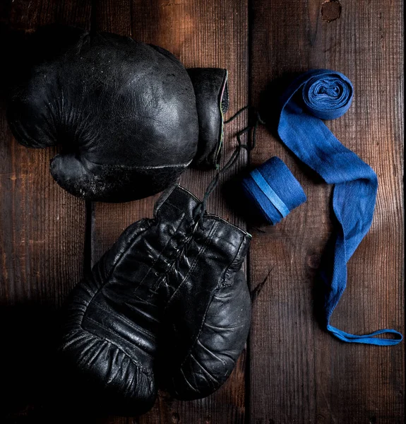Pair Very Old Black Leather Boxing Gloves Blue Hand Bandage — Stock Photo, Image