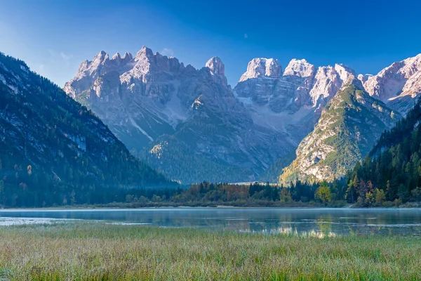 Lago Landro Fronte Monte Cristallo Mattino Dolomiti Alto Adige — Foto Stock